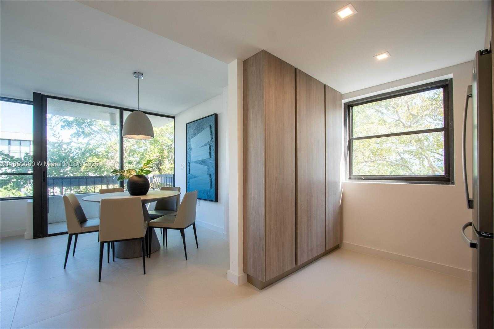 Small Image of 150 SUNRISE DR #4B, Key Biscayne Number 10