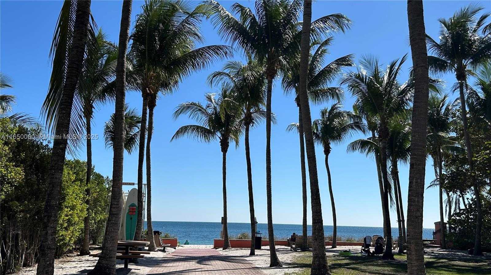 Small Image of 150 SUNRISE DR #4B, Key Biscayne Number 22