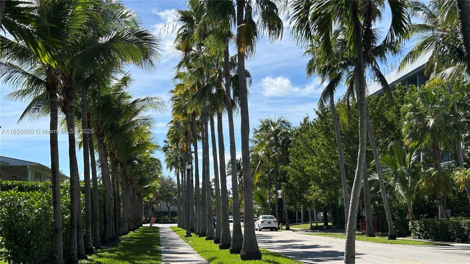 Small Image of 150 SUNRISE DR #4B, Key Biscayne Number 23