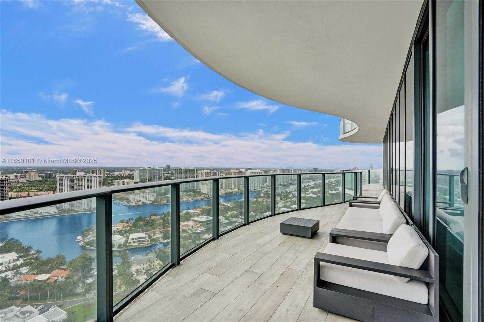 Small Image of 19575 COLLINS AVE #33, Sunny Isles Beach Number 2