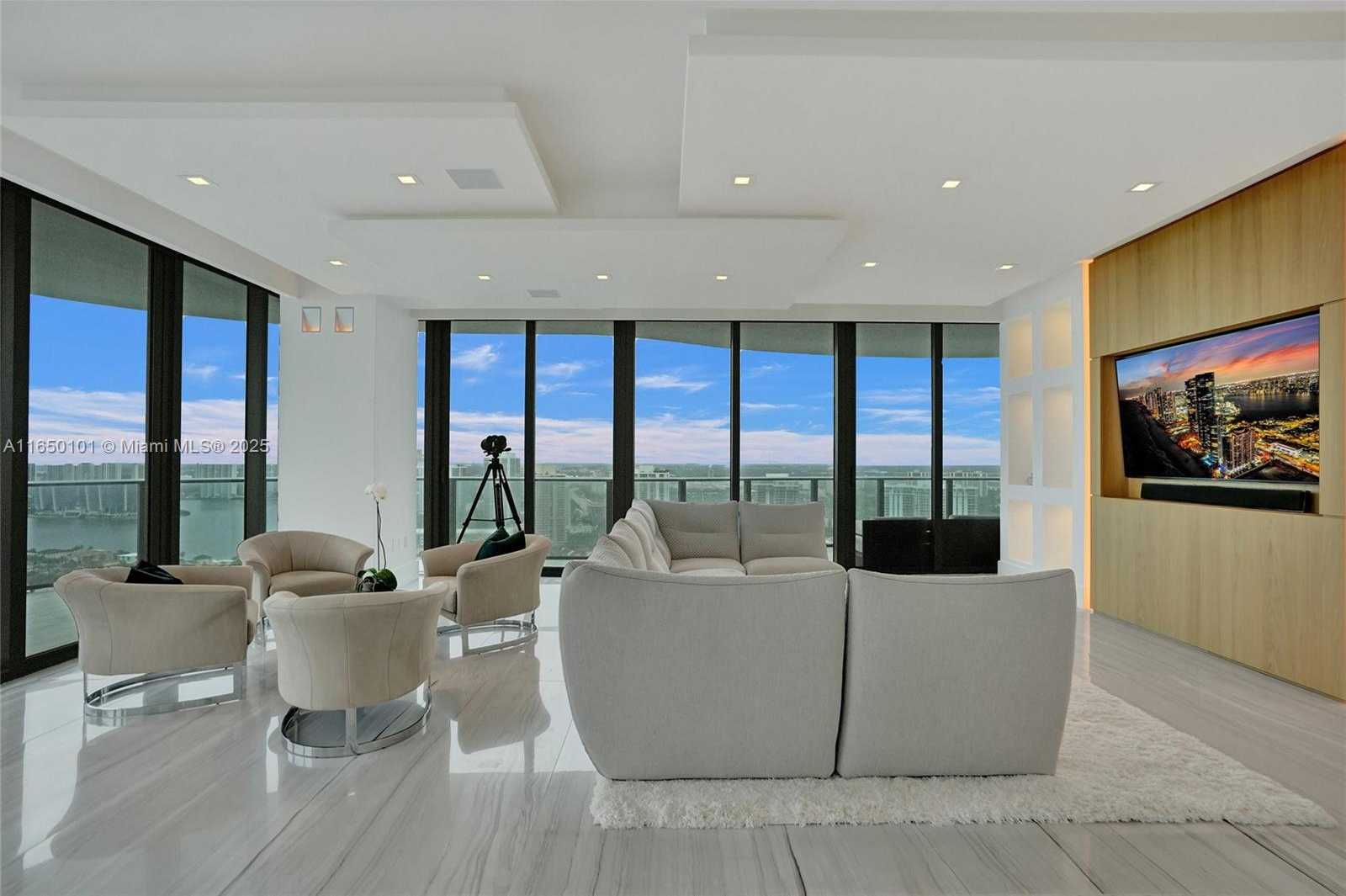 Small Image of 19575 COLLINS AVE #33, Sunny Isles Beach Number 41