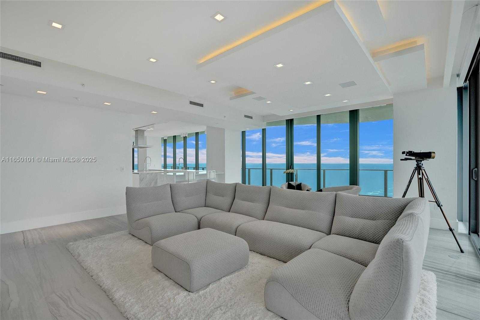 Small Image of 19575 COLLINS AVE #33, Sunny Isles Beach Number 43