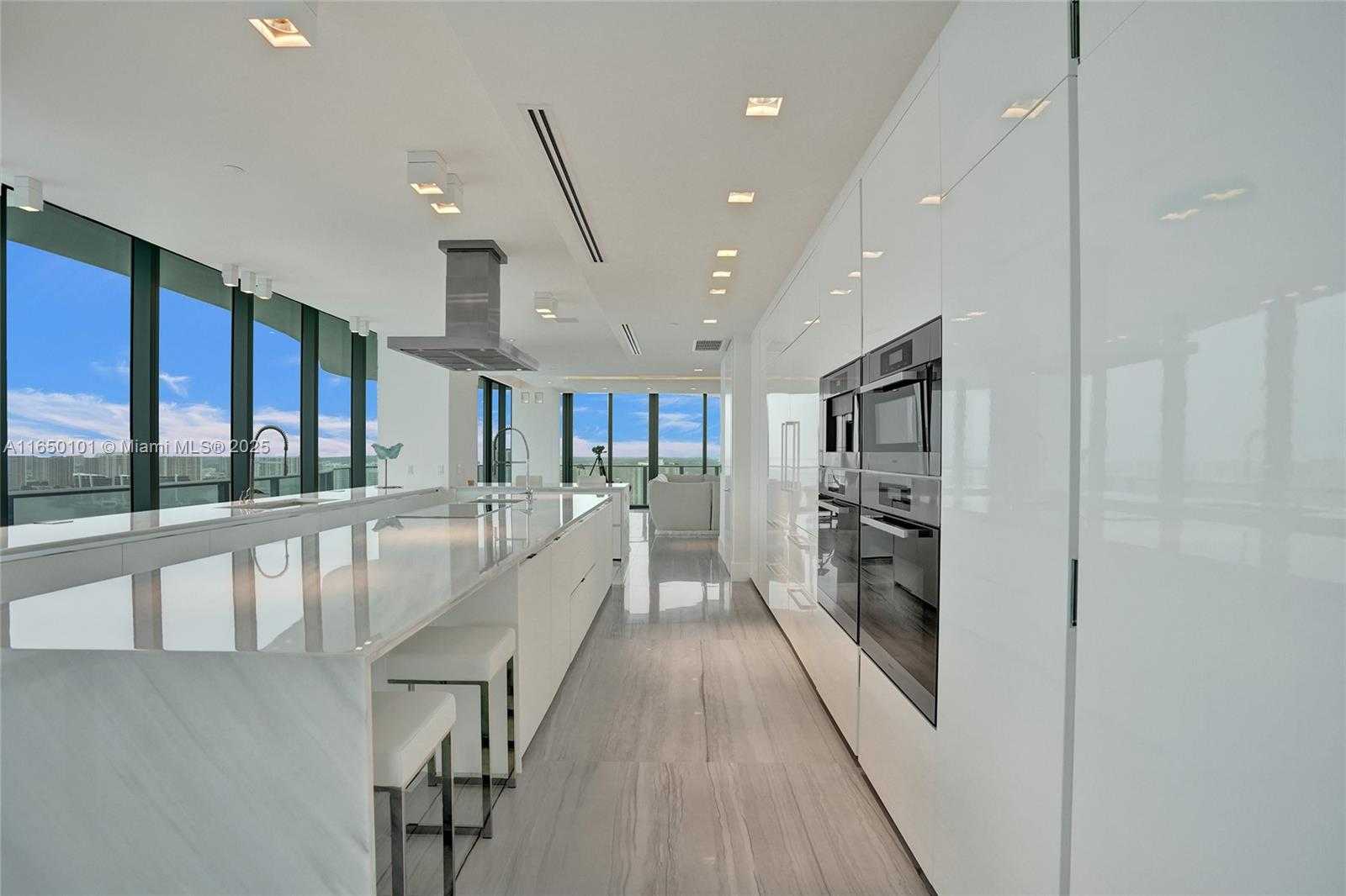 Small Image of 19575 COLLINS AVE #33, Sunny Isles Beach Number 54