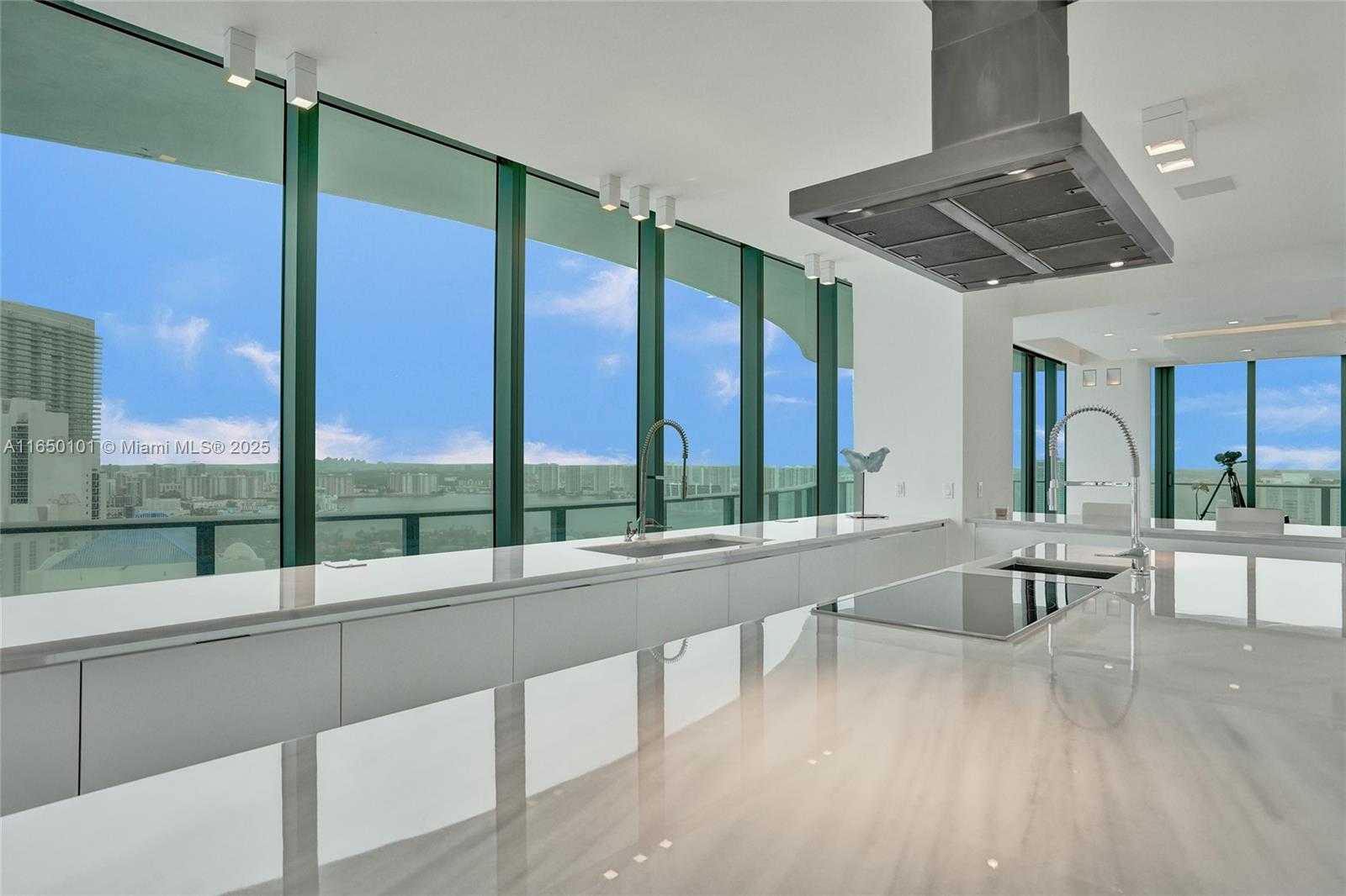 Small Image of 19575 COLLINS AVE #33, Sunny Isles Beach Number 60