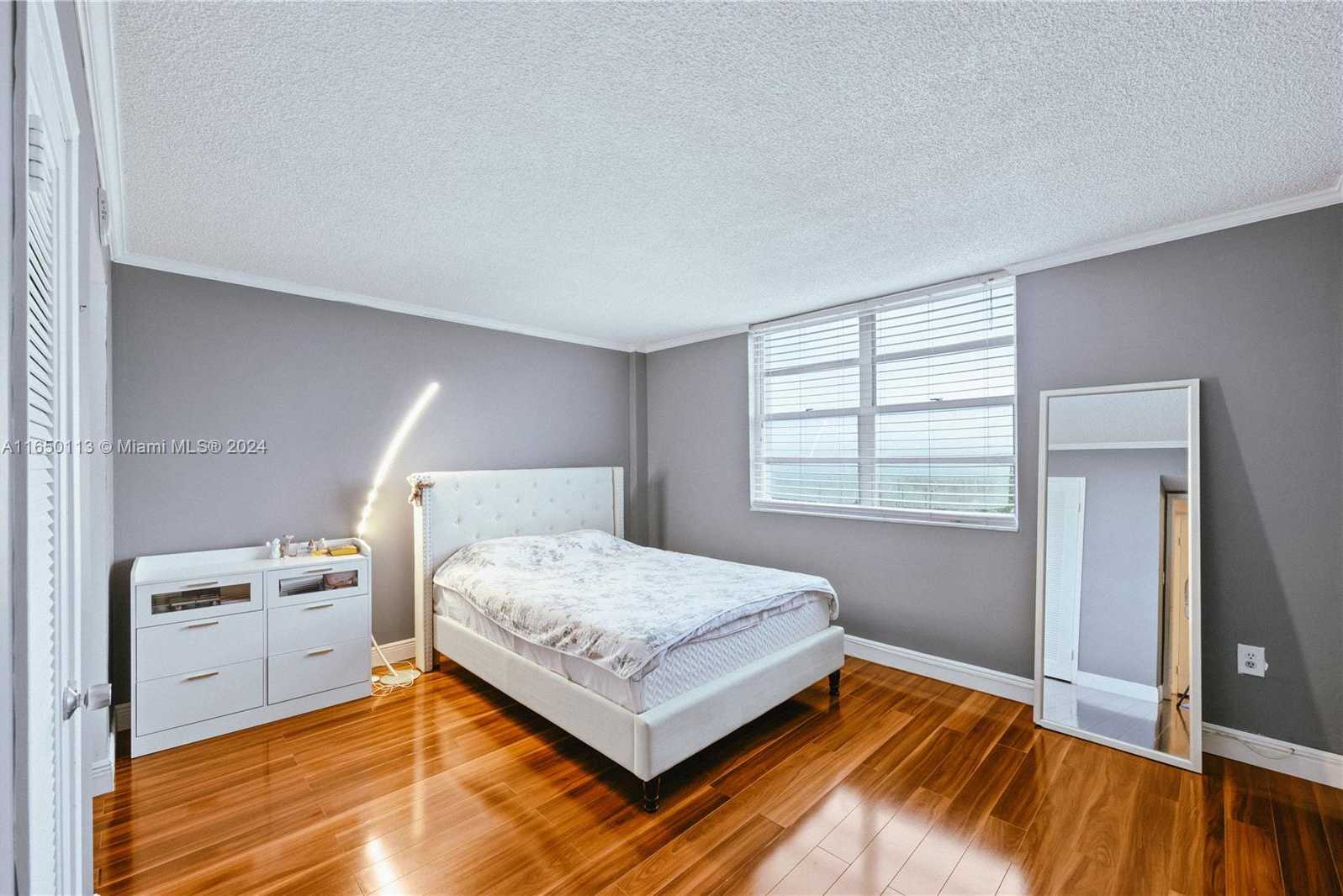 Small Image of 2841 NORTH EAST 163RD ST #704, North Miami Beach Number 8
