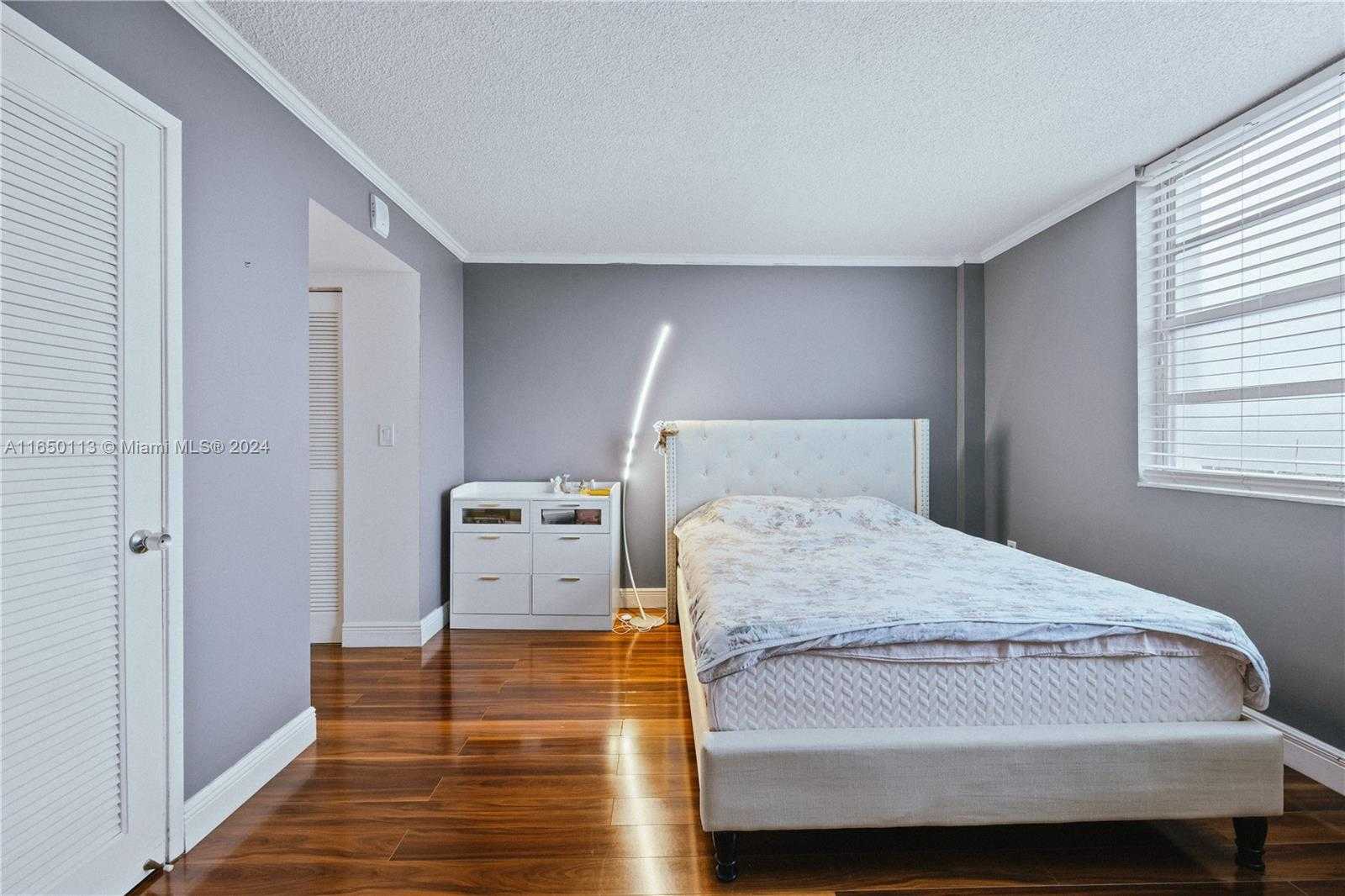 Small Image of 2841 NORTH EAST 163RD ST #704, North Miami Beach Number 9
