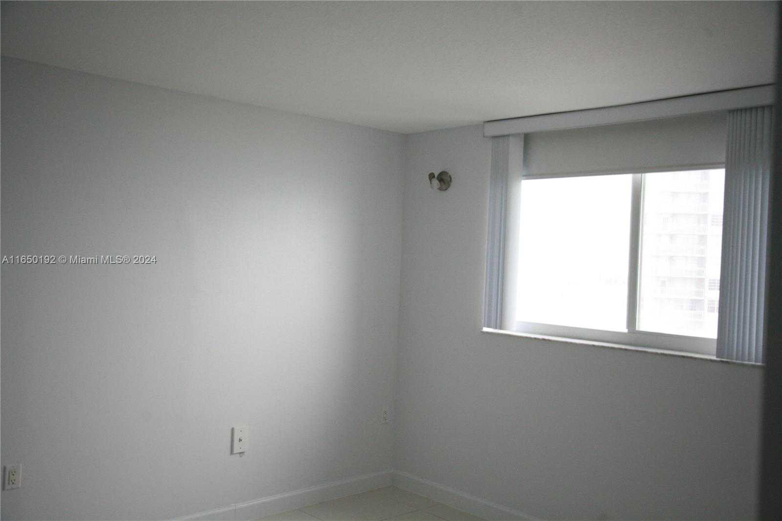 Small Image of 6969 COLLINS AVE #811, Miami Beach Number 12