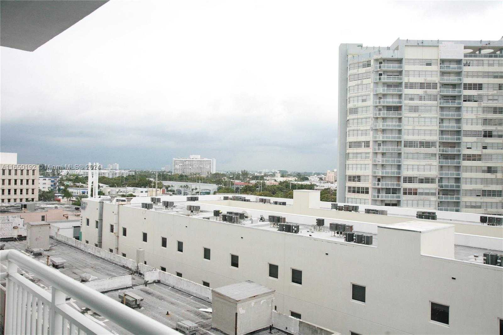 Small Image of 6969 COLLINS AVE #811, Miami Beach Number 26