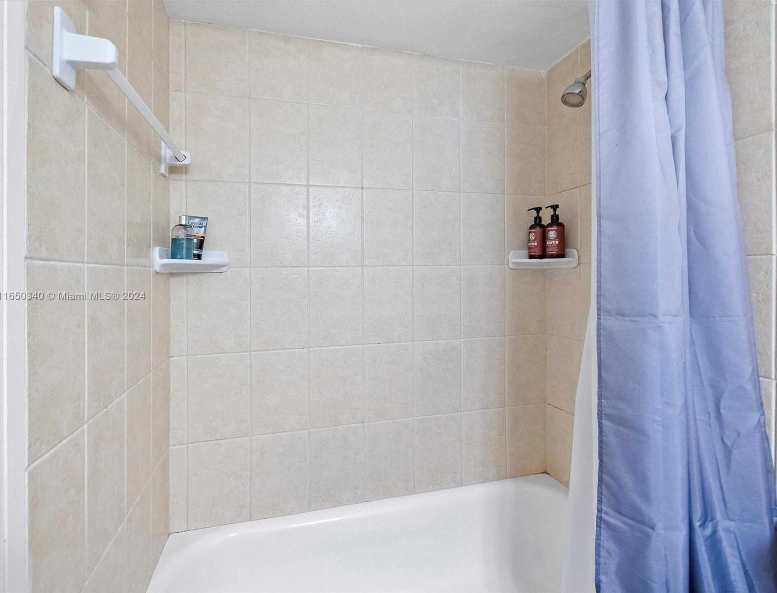 Small Image of 5401 COLLINS AVE #129, Miami Beach Number 10