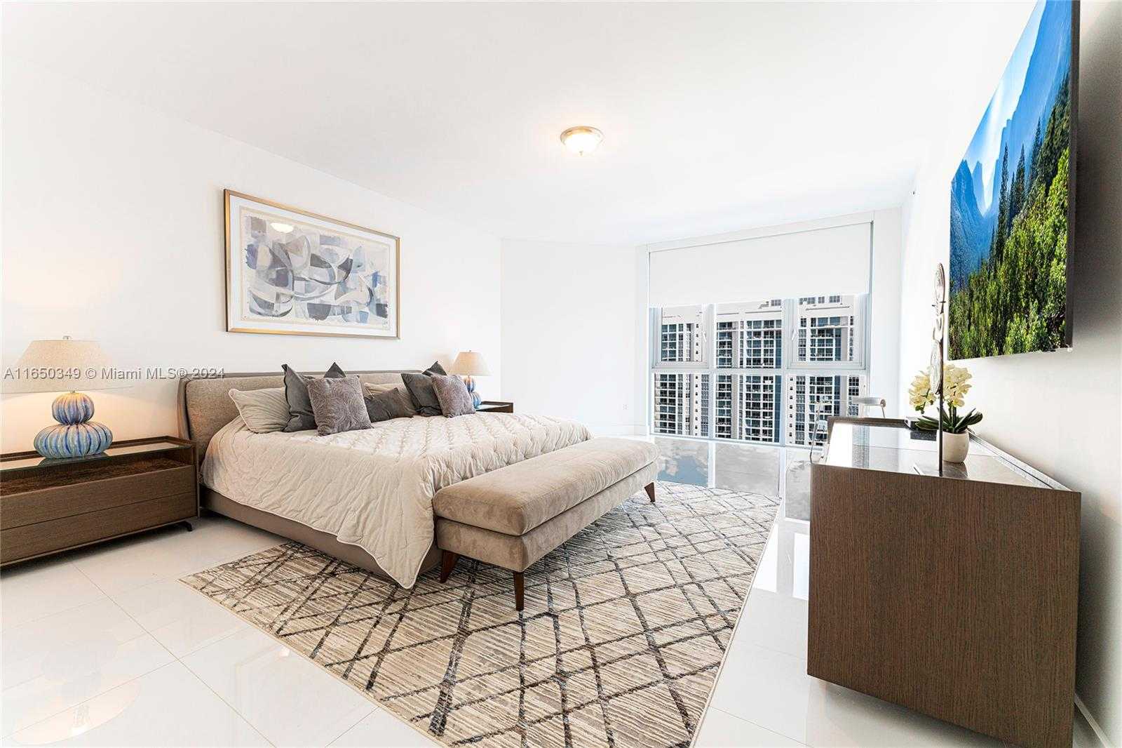 Small Image of 17111 BISCAYNE BLVD #2109, North Miami Beach Number 27