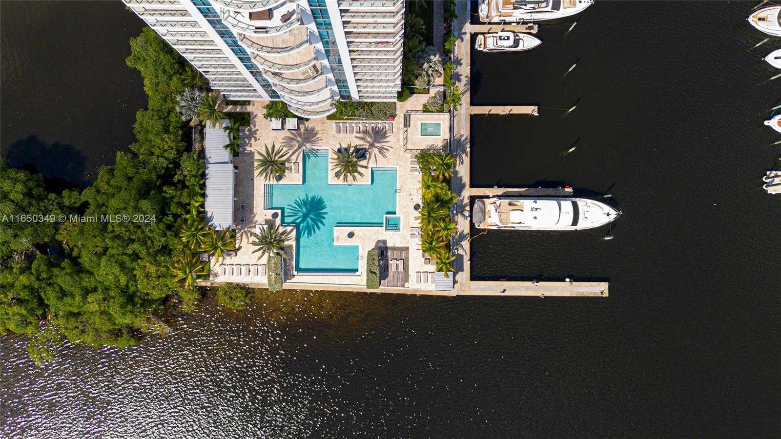 Small Image of 17111 BISCAYNE BLVD #2109, North Miami Beach Number 36