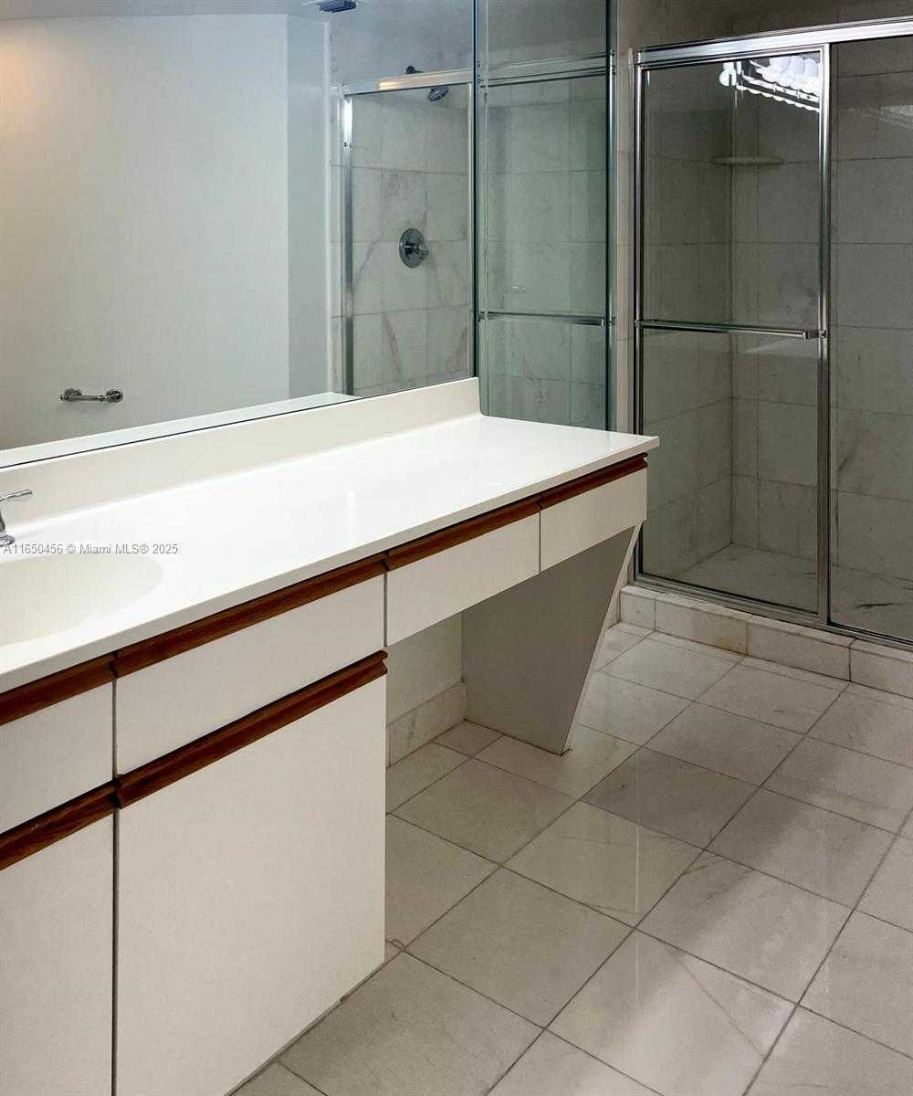 Small Image of 3530 MYSTIC POINTE DR #1711, Aventura Number 14