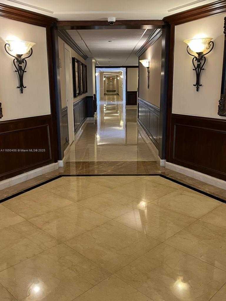 Small Image of 3530 MYSTIC POINTE DR #1711, Aventura Number 26