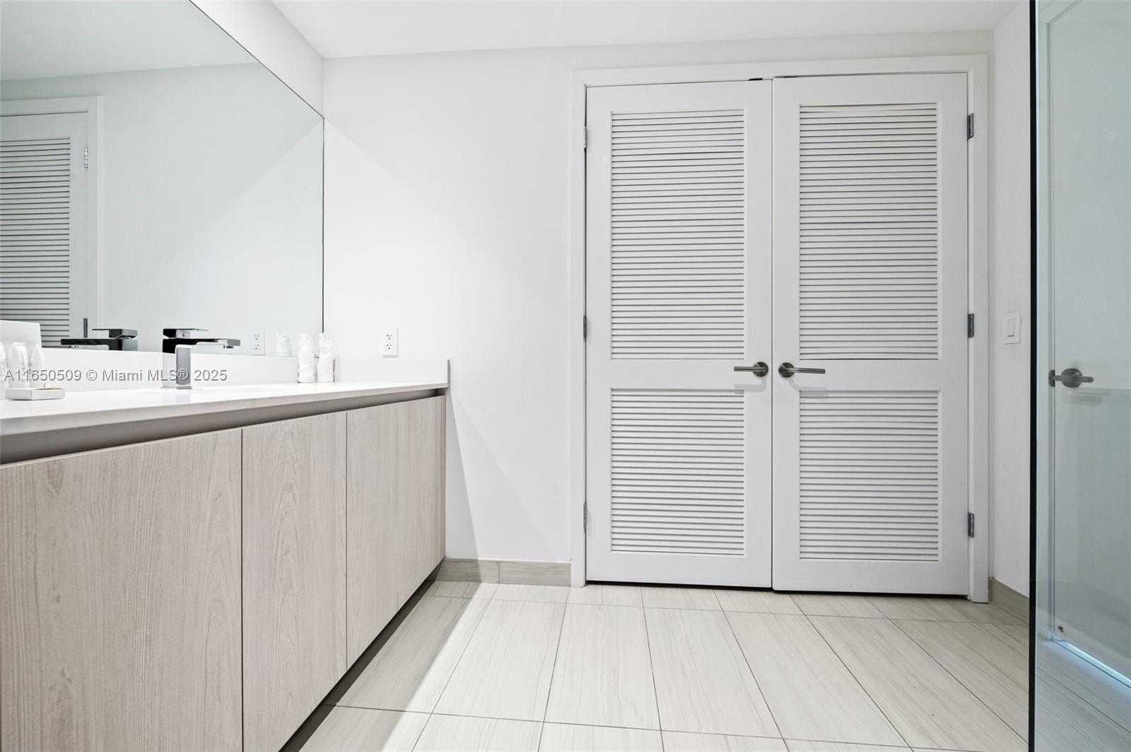 Small Image of 4010 SOUTH OCEAN DR #T3507, Hollywood Number 16