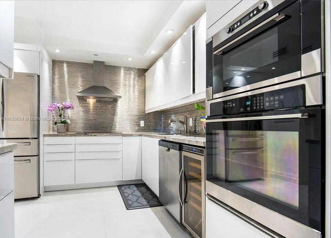 Small Image of 9801 COLLINS AVE #20C, Bal Harbour Number 3