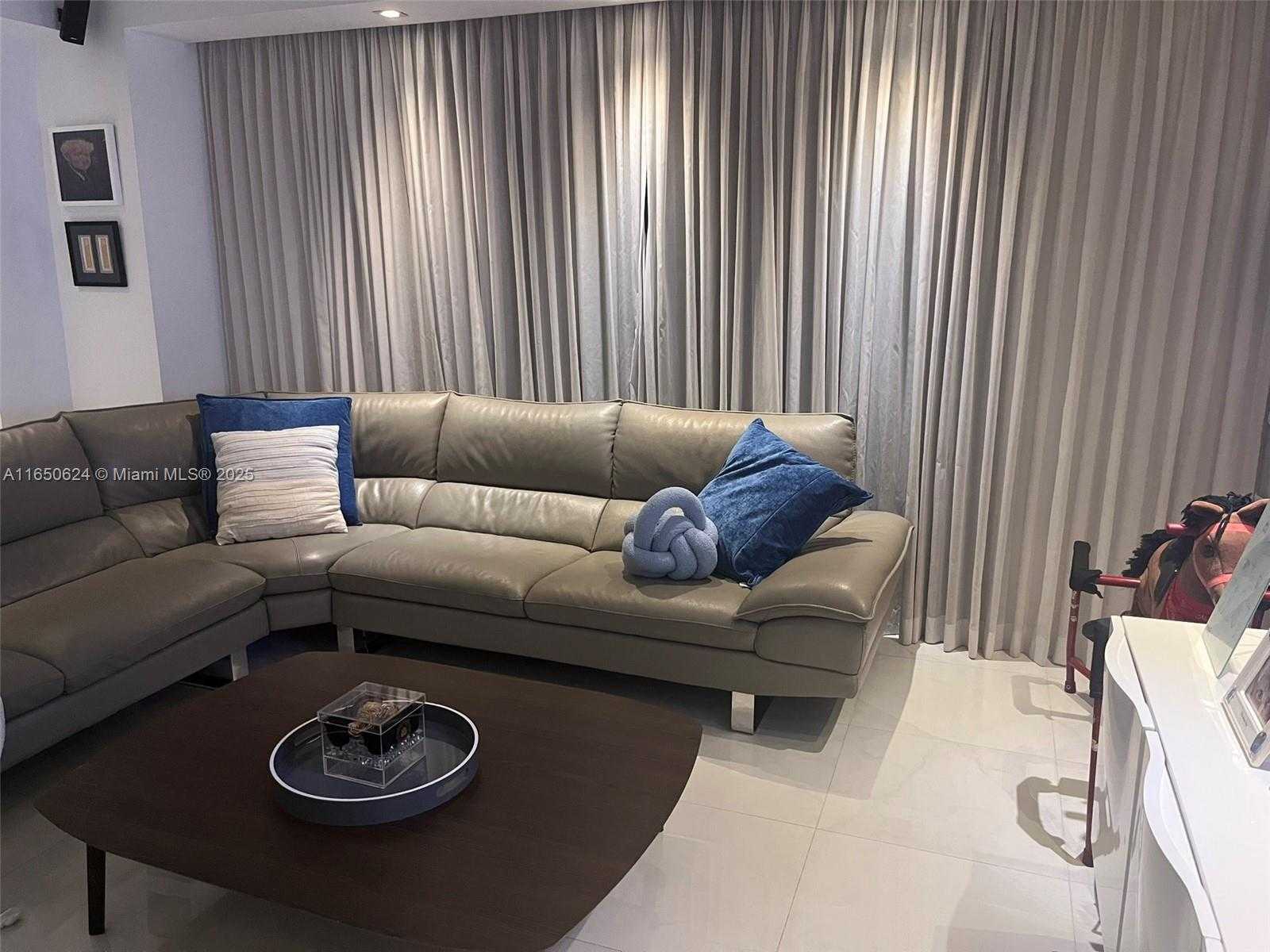 Small Image of 9801 COLLINS AVE #20C, Bal Harbour Number 4