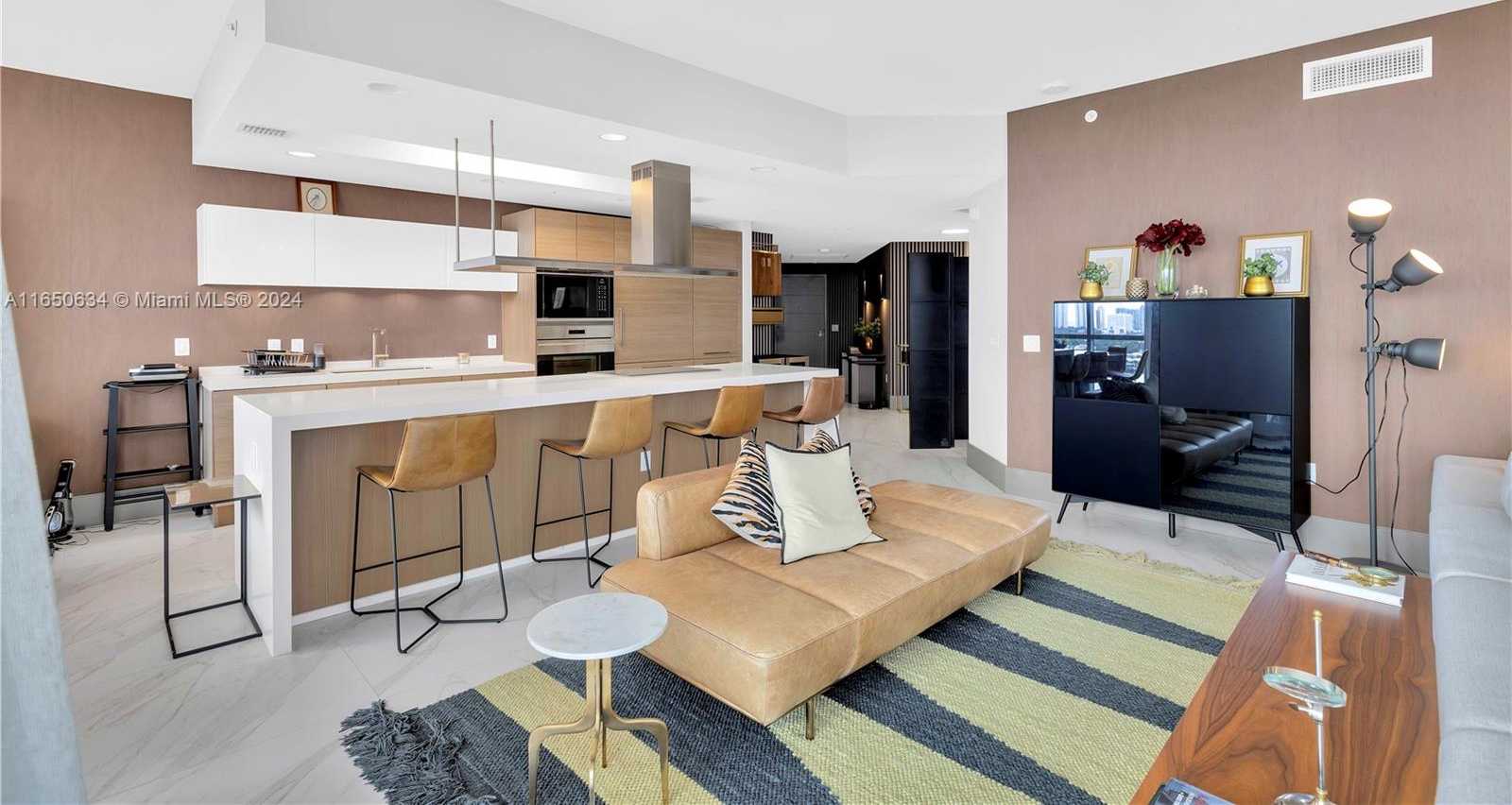 Small Image of 17111 BISCAYNE BLVD #1709, North Miami Beach Number 11