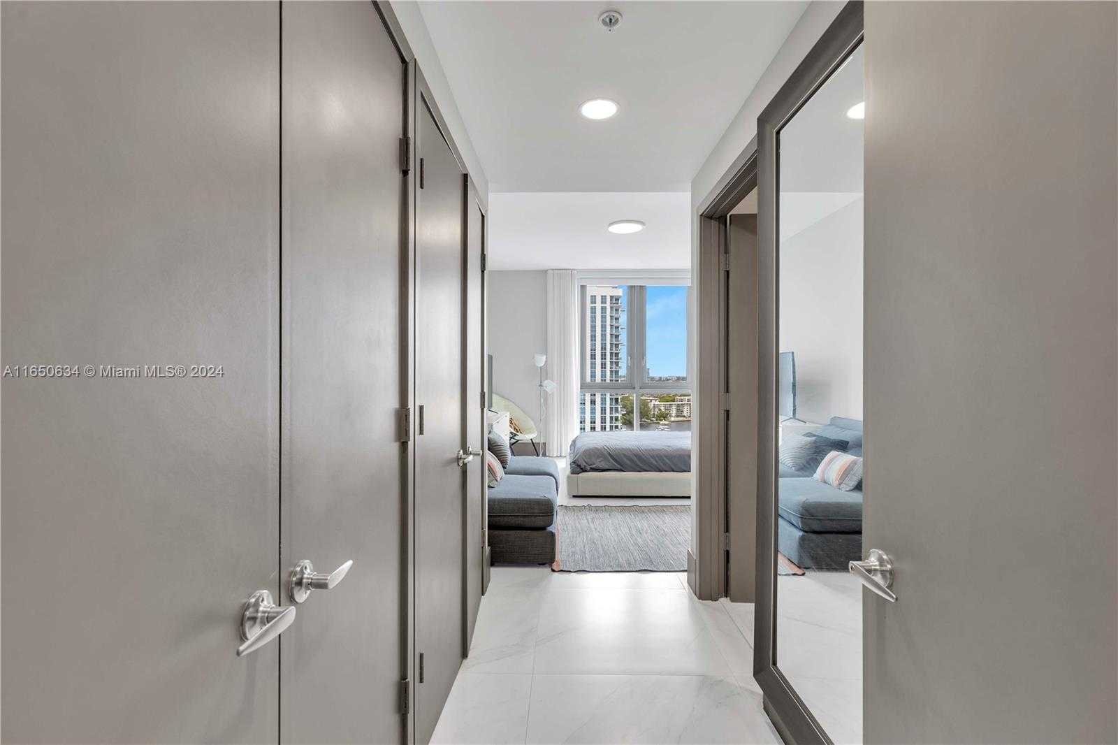 Small Image of 17111 BISCAYNE BLVD #1709, North Miami Beach Number 28