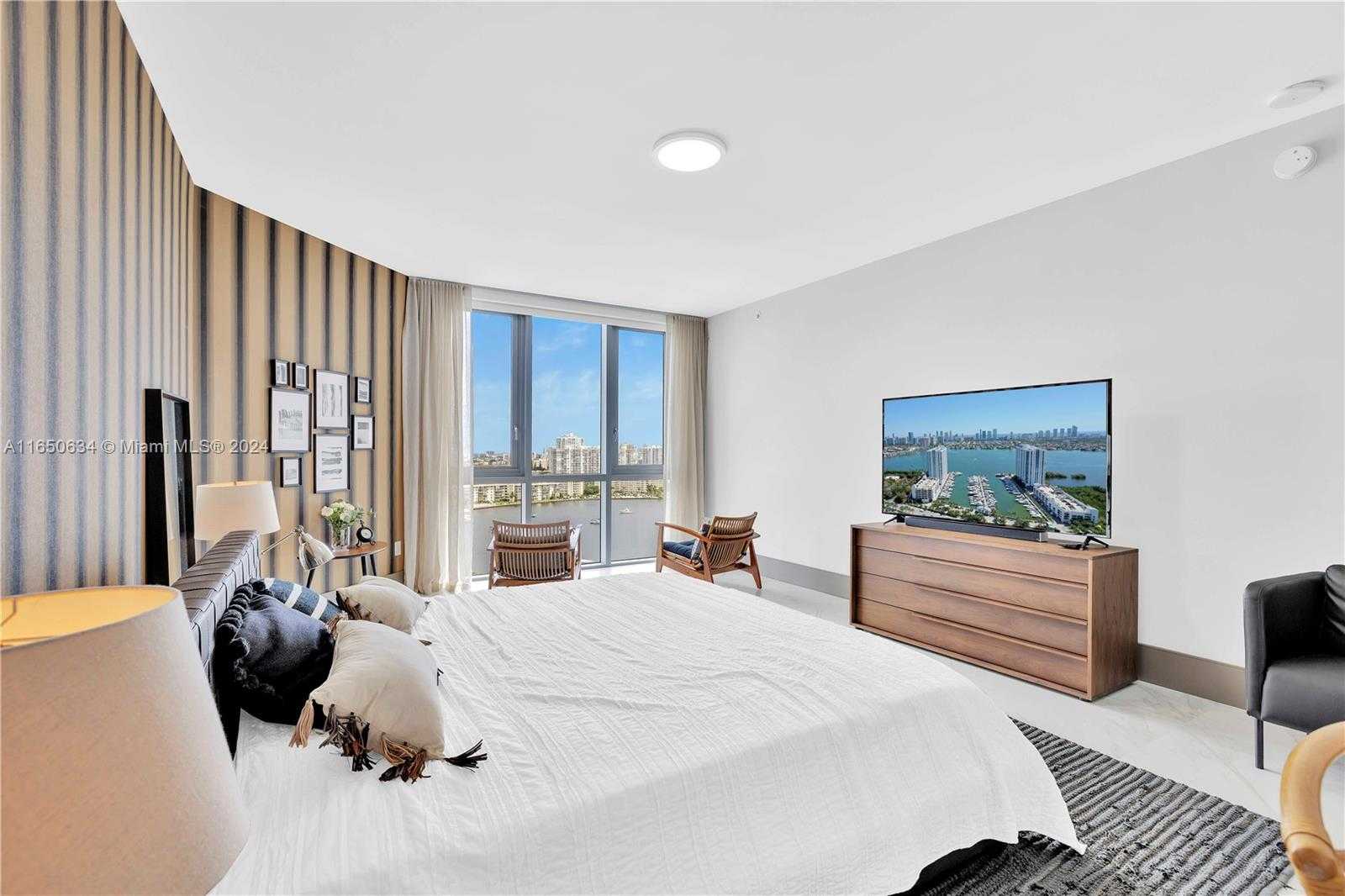 Small Image of 17111 BISCAYNE BLVD #1709, North Miami Beach Number 35