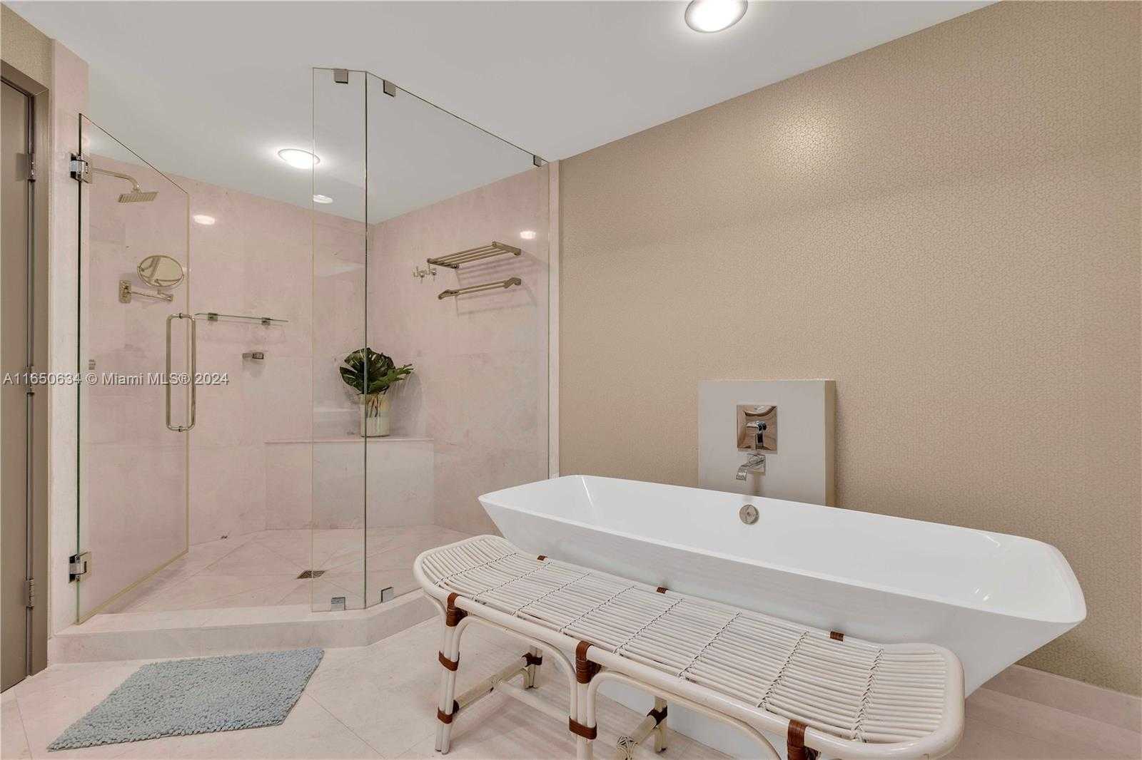 Small Image of 17111 BISCAYNE BLVD #1709, North Miami Beach Number 40