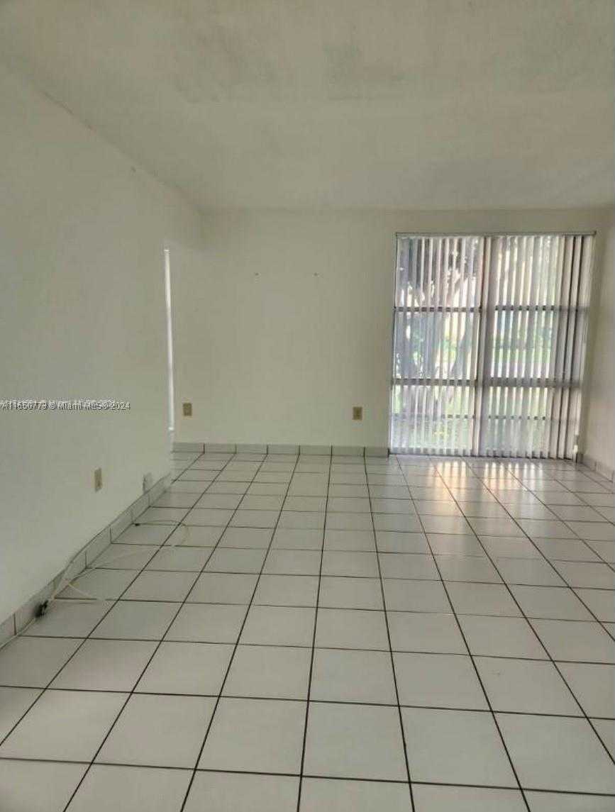 Small Image of 17560 ATLANTIC BLVD #112, Sunny Isles Beach Number 23