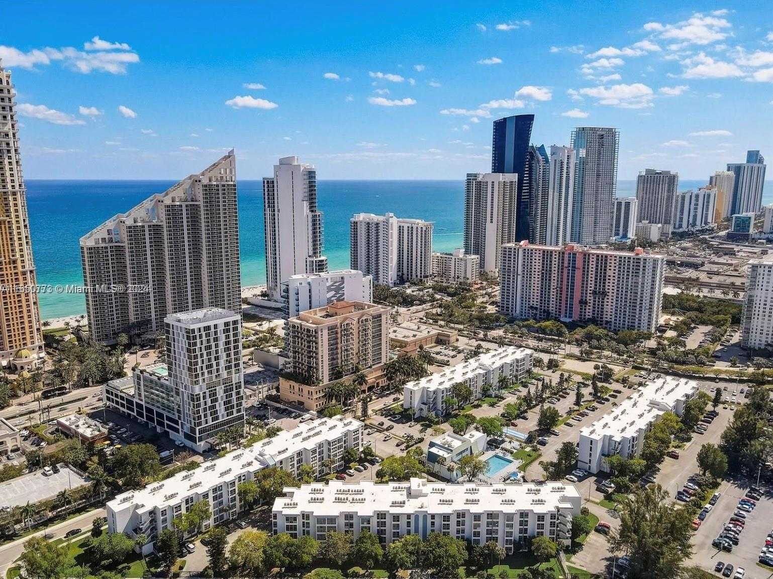 Small Image of 17560 ATLANTIC BLVD #112, Sunny Isles Beach Number 9