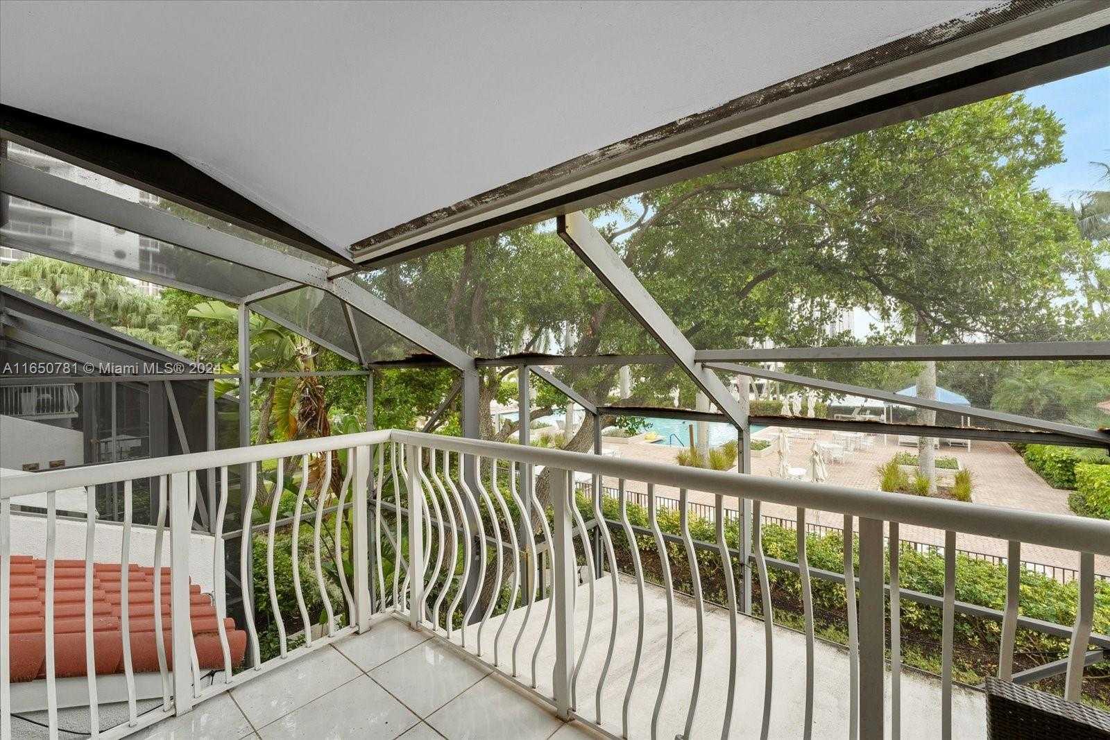 Small Image of 3602 YACHT CLUB DR #405, Aventura Number 12