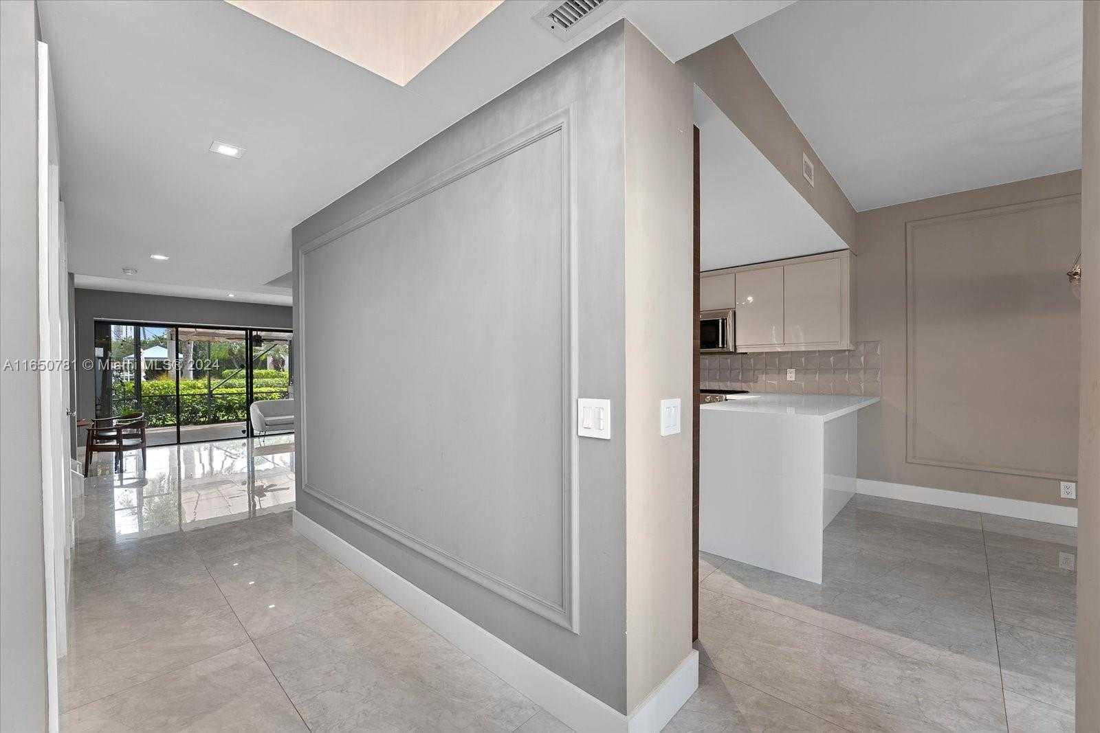 Small Image of 3602 YACHT CLUB DR #405, Aventura Number 17