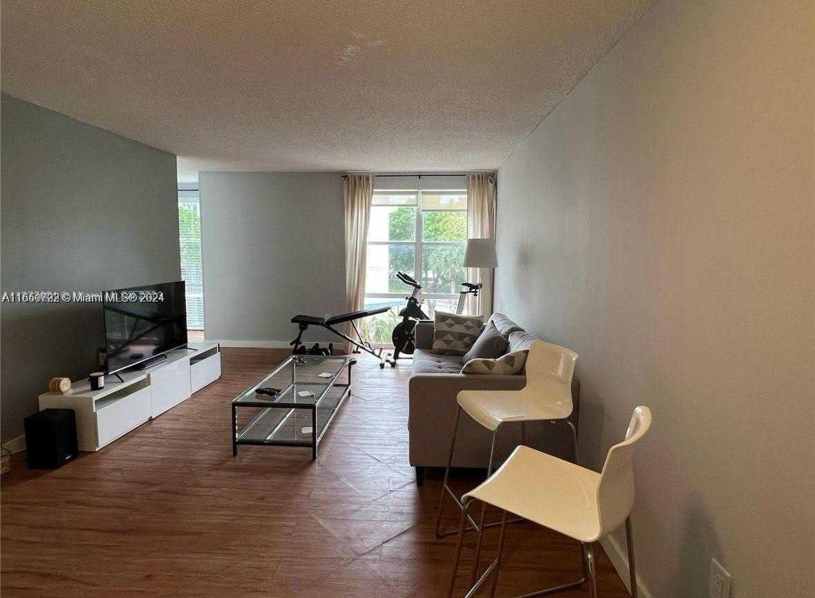 Small Image of 17620 ATLANTIC BLVD #315, Sunny Isles Beach Number 10