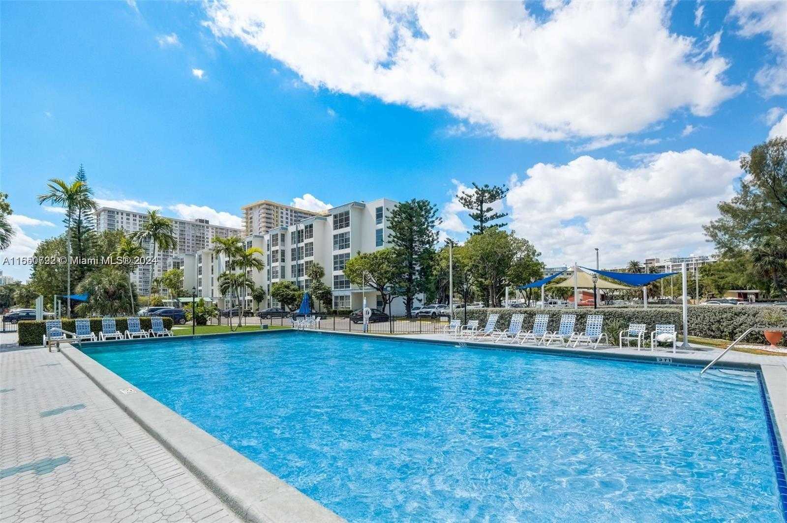 Small Image of 17620 ATLANTIC BLVD #315, Sunny Isles Beach Number 23