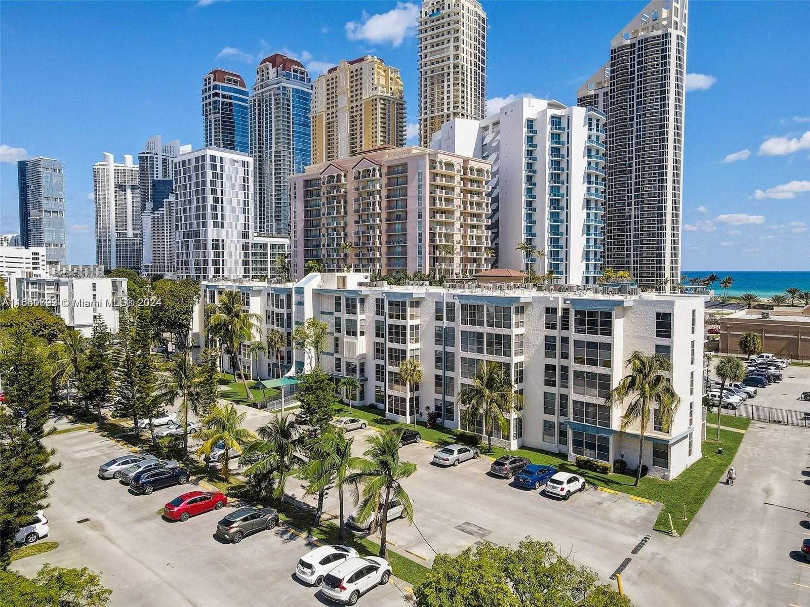 Small Image of 17620 ATLANTIC BLVD #315, Sunny Isles Beach Number 25