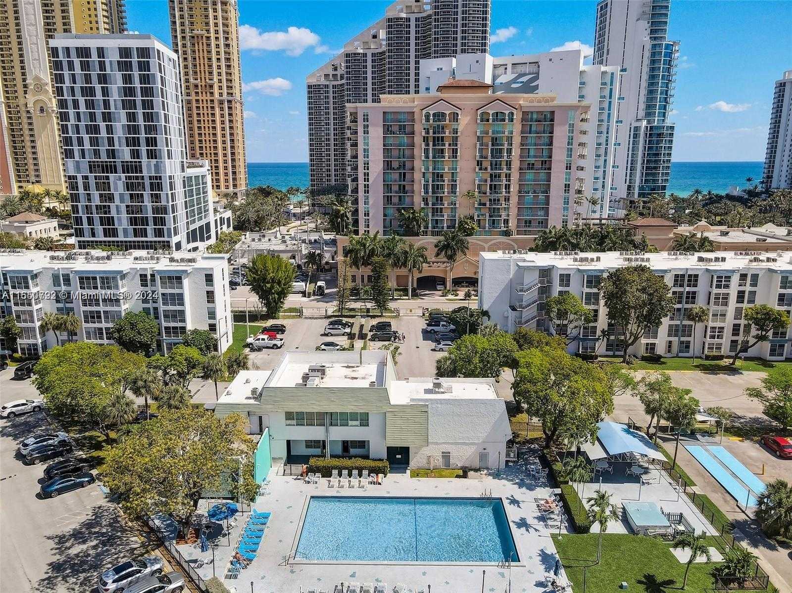 Small Image of 17620 ATLANTIC BLVD #315, Sunny Isles Beach Number 27