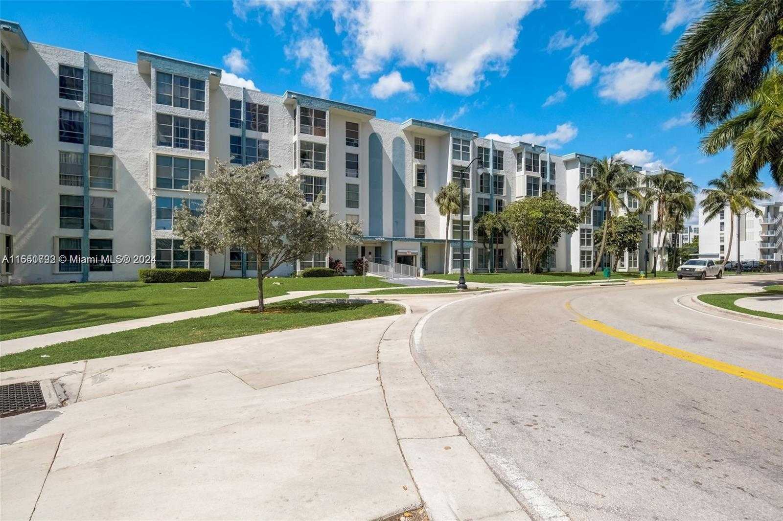 Small Image of 17620 ATLANTIC BLVD #315, Sunny Isles Beach Number 7