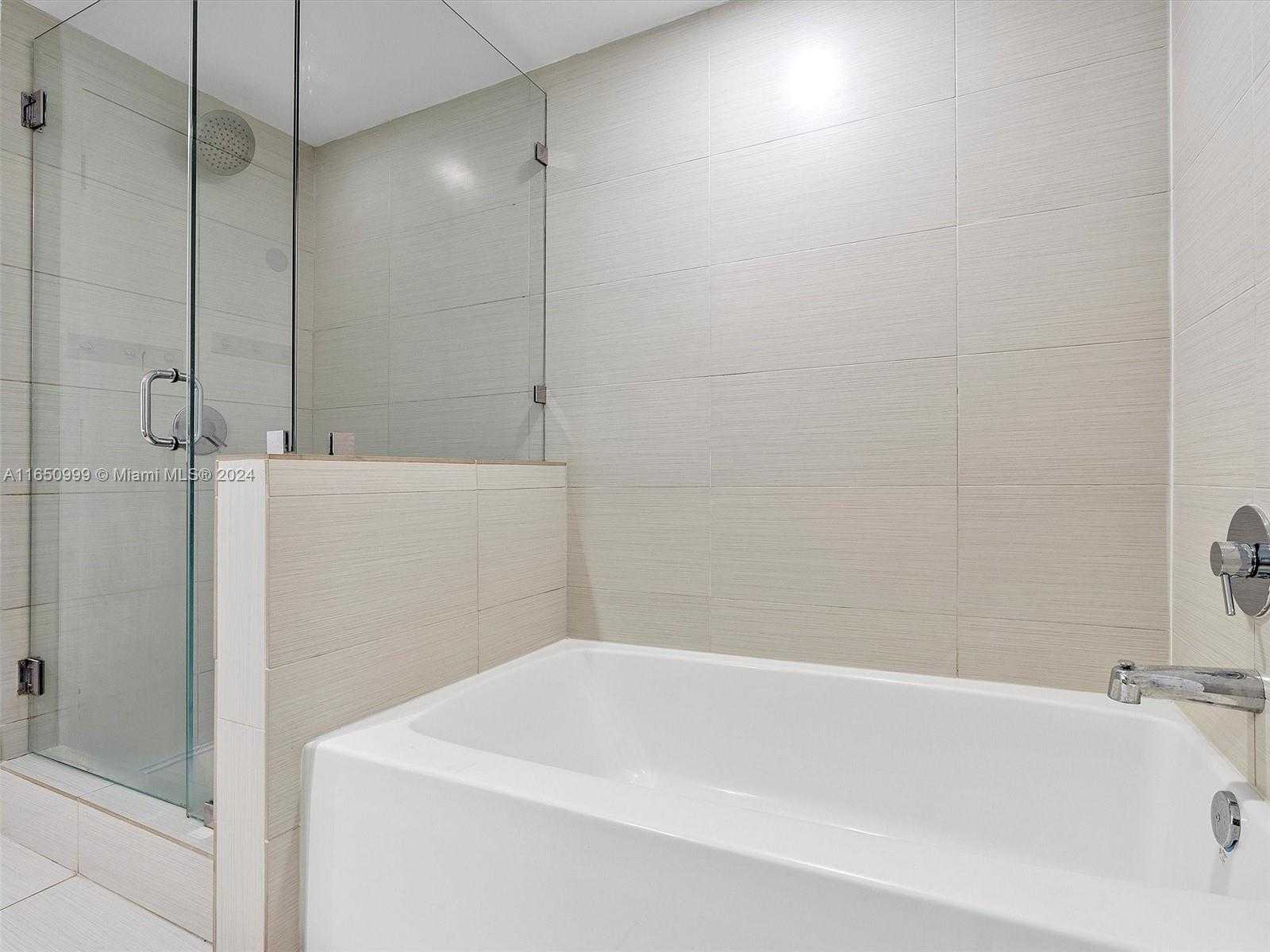 Small Image of 4250 BISCAYNE BLVD #1416, Miami Number 29