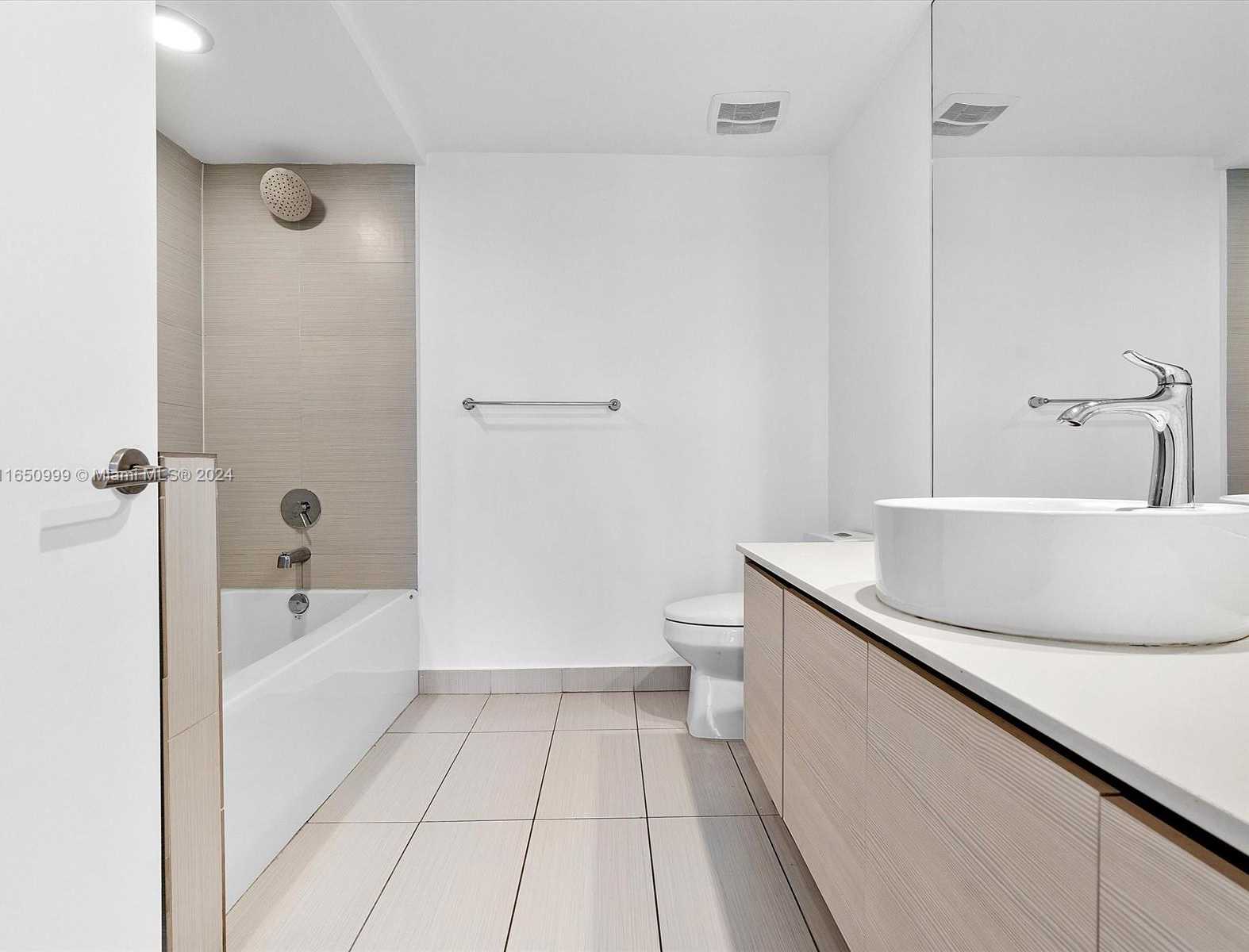 Small Image of 4250 BISCAYNE BLVD #1416, Miami Number 30