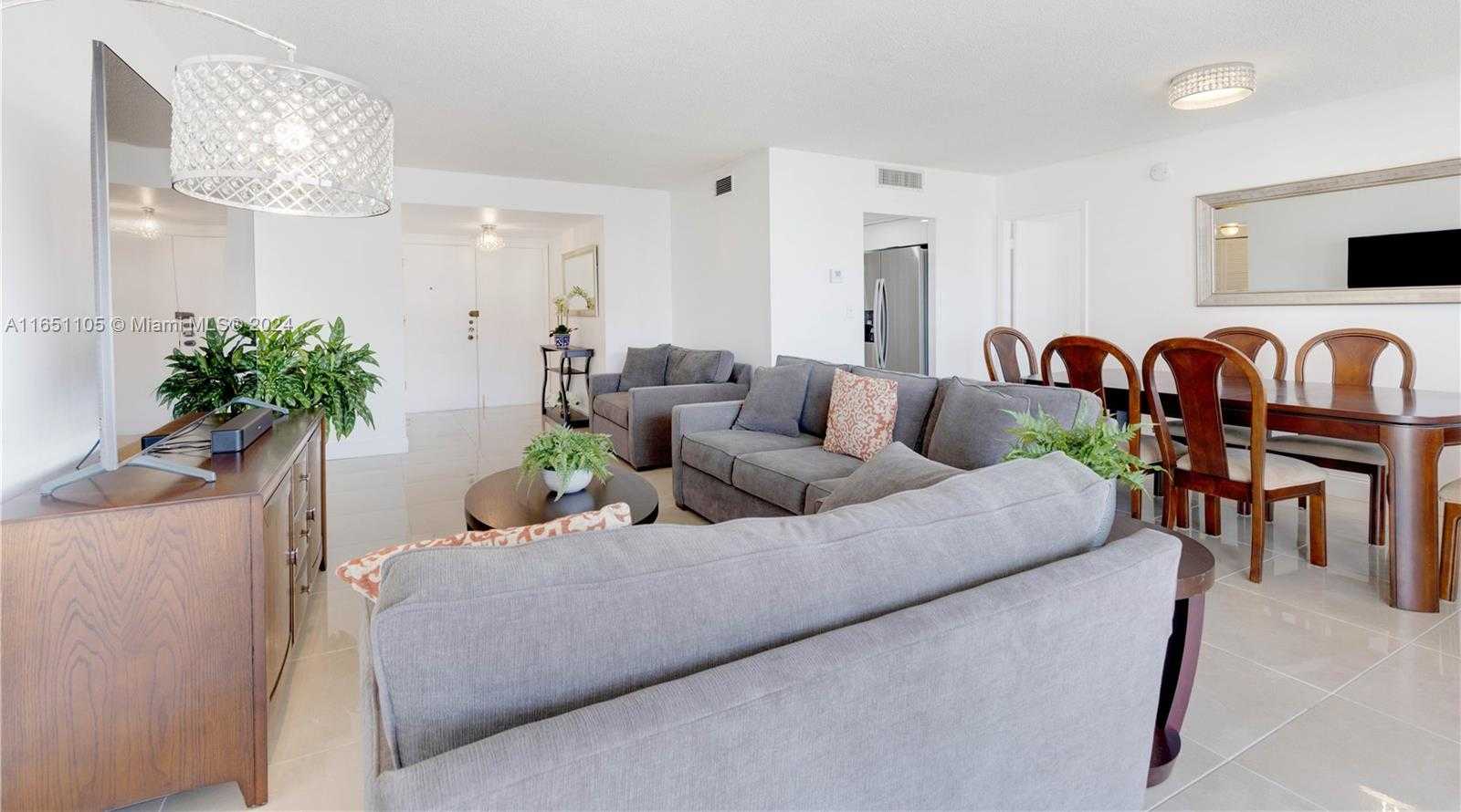 Small Image of 1080 94TH ST #411, Bay Harbor Islands Number 2