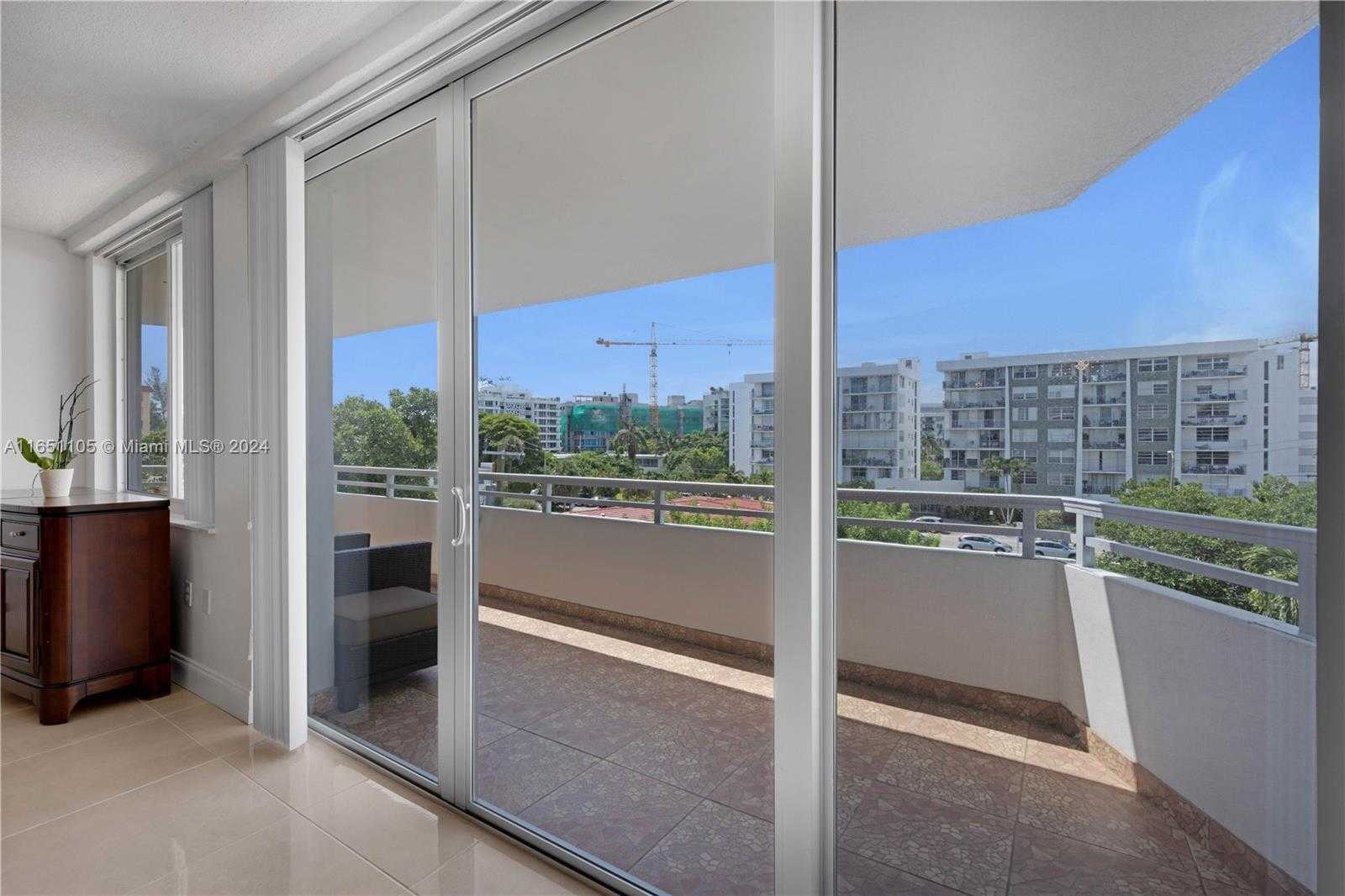 Small Image of 1080 94TH ST #411, Bay Harbor Islands Number 28