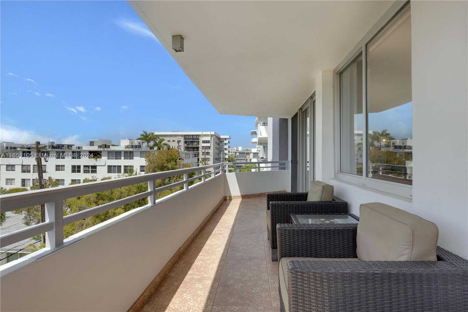 Small Image of 1080 94TH ST #411, Bay Harbor Islands Number 29