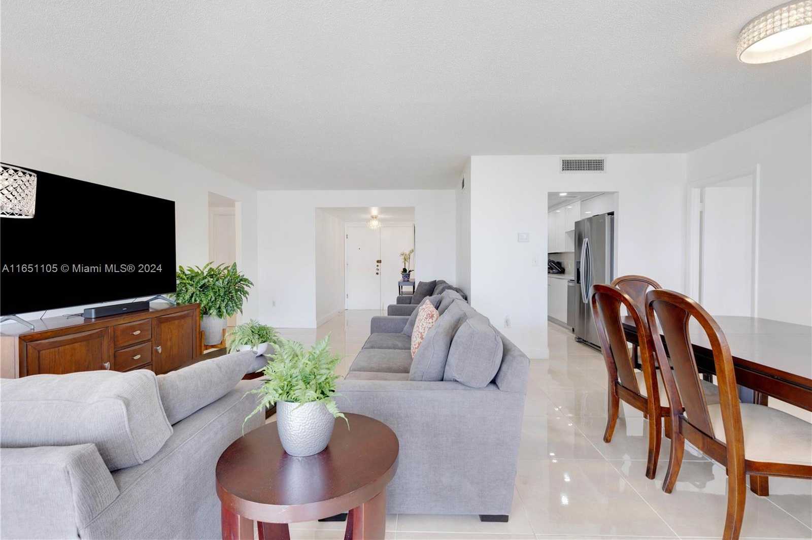 Small Image of 1080 94TH ST #411, Bay Harbor Islands Number 3
