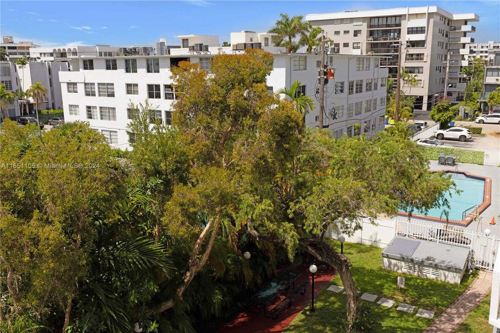 Small Image of 1080 94TH ST #411, Bay Harbor Islands Number 30