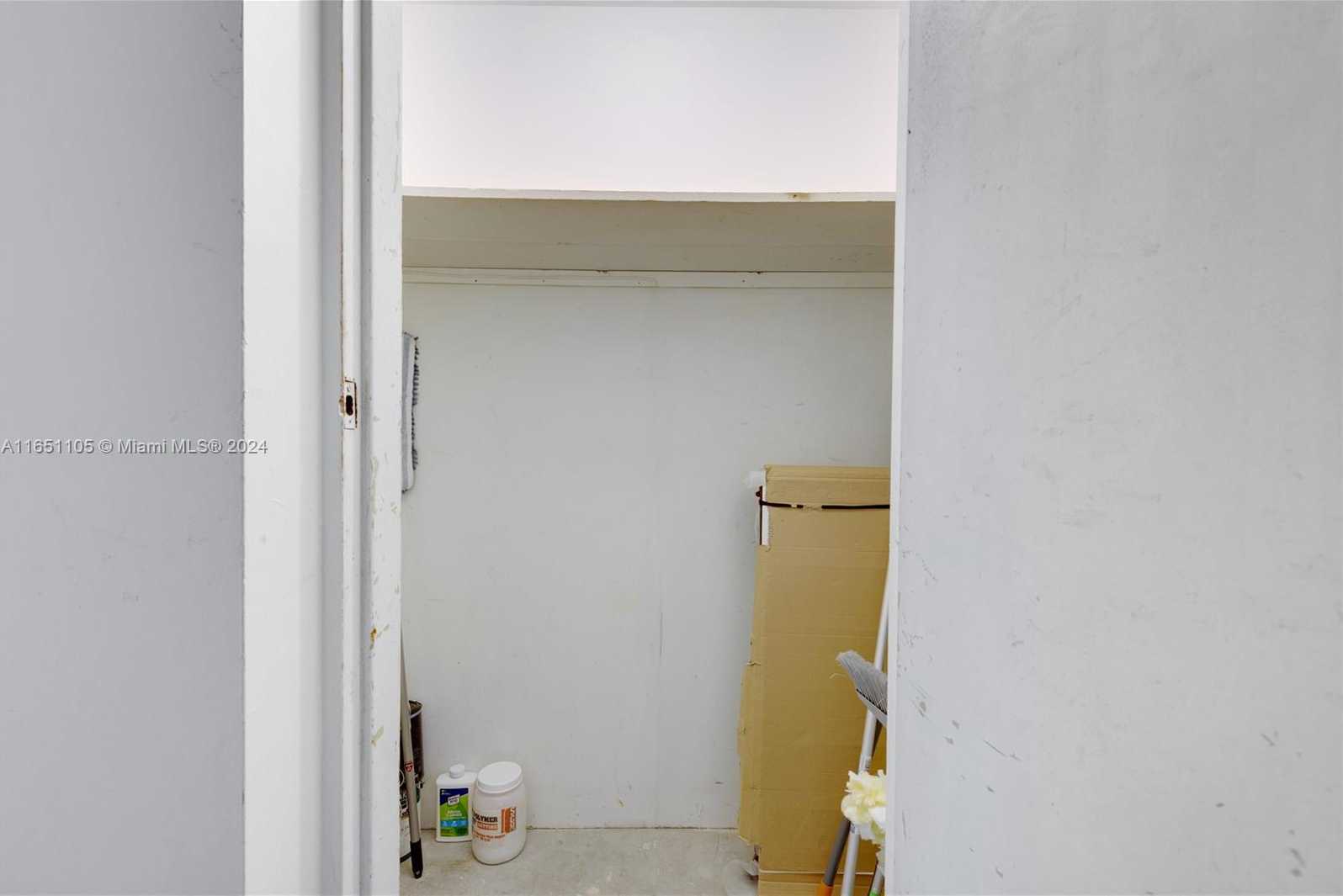 Small Image of 1080 94TH ST #411, Bay Harbor Islands Number 31