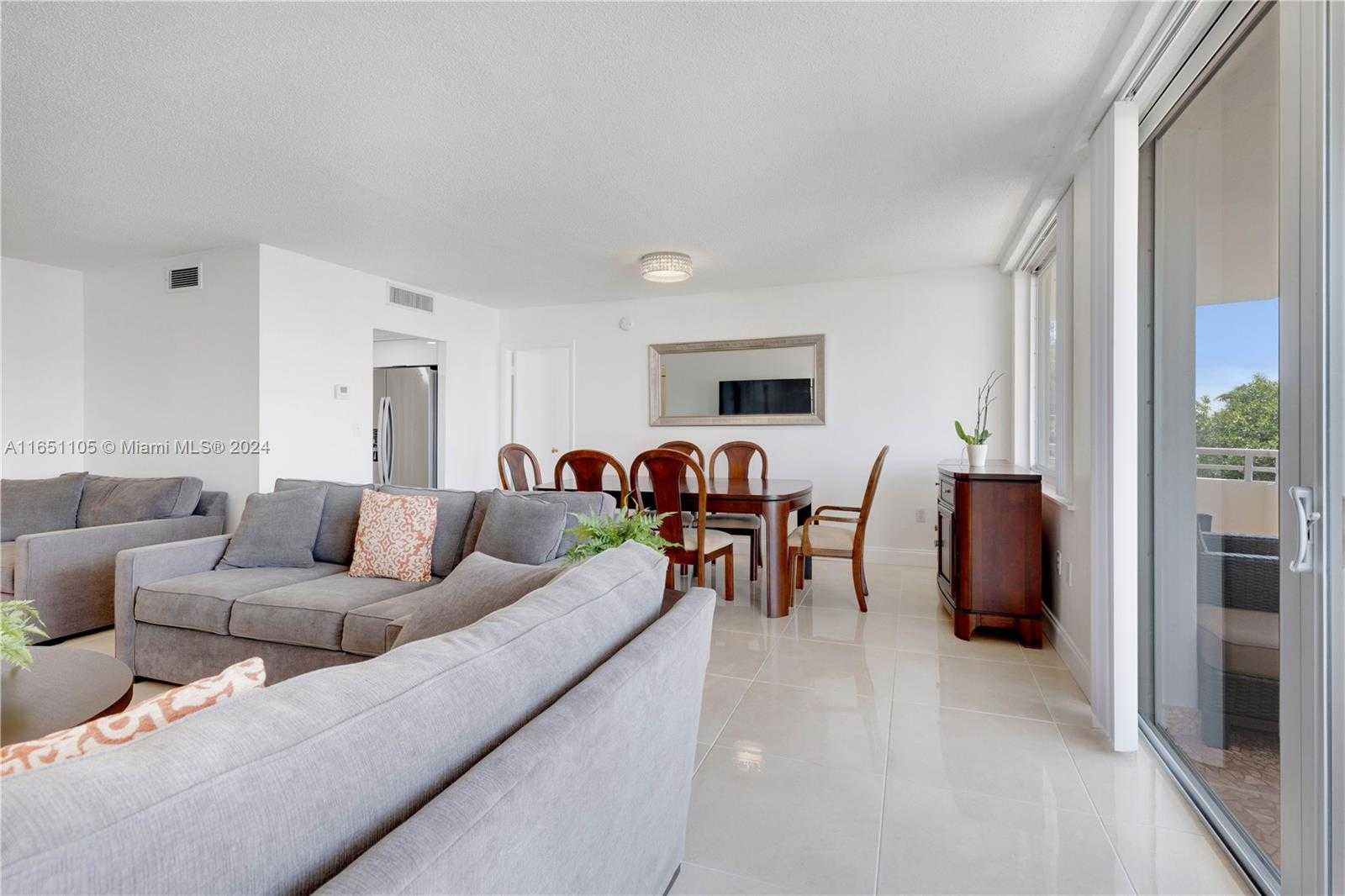 Small Image of 1080 94TH ST #411, Bay Harbor Islands Number 4