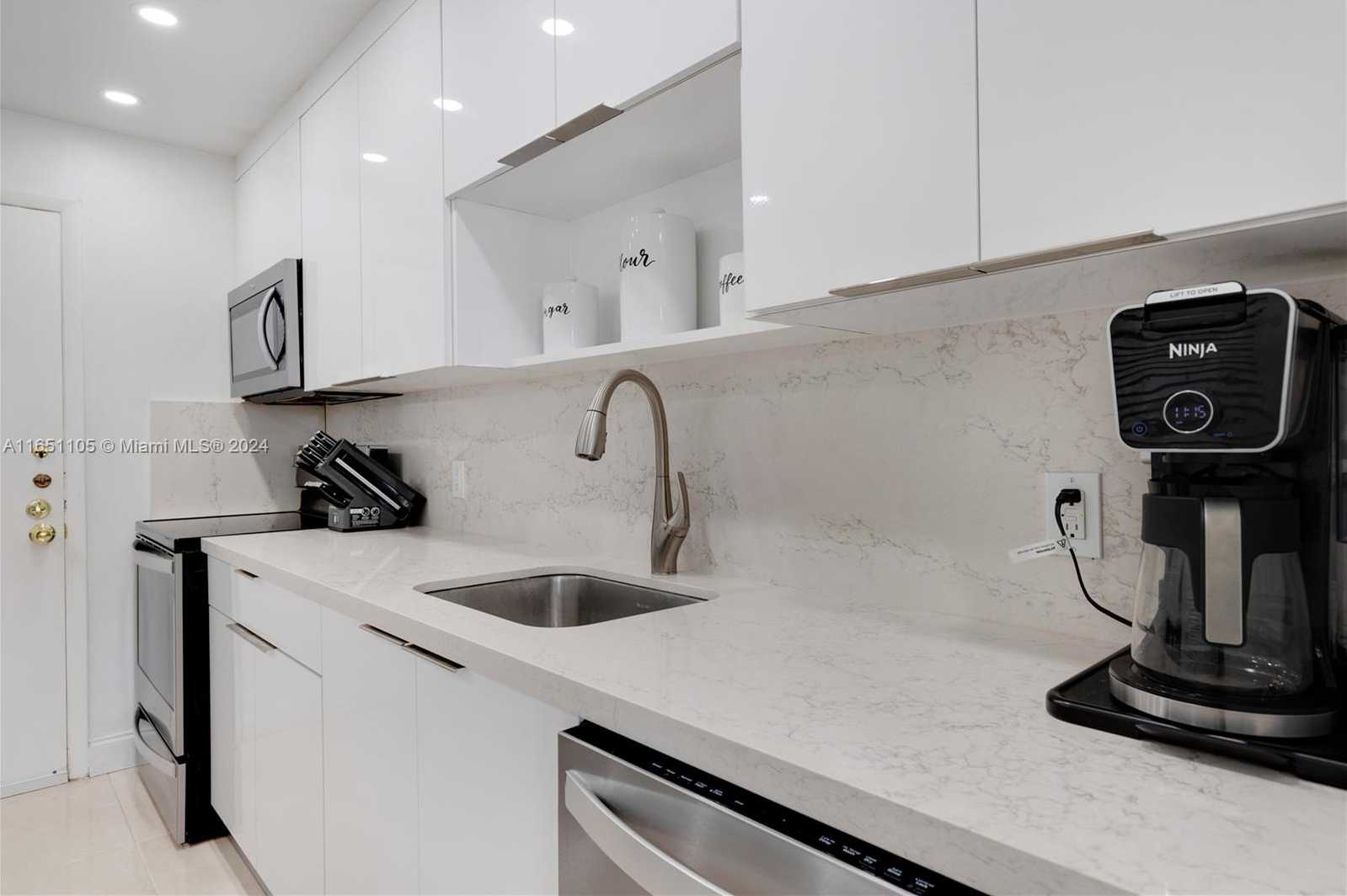 Small Image of 1080 94TH ST #411, Bay Harbor Islands Number 8