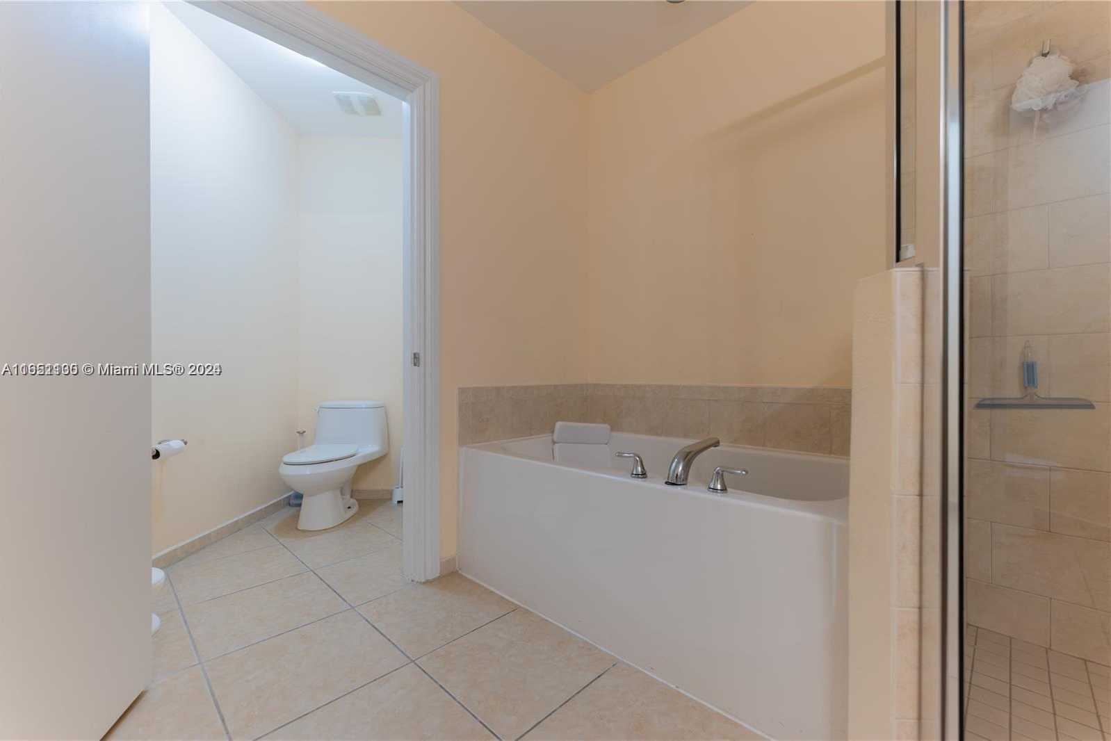 Small Image of 3001 NORTH EAST 185TH ST #710, Aventura Number 37