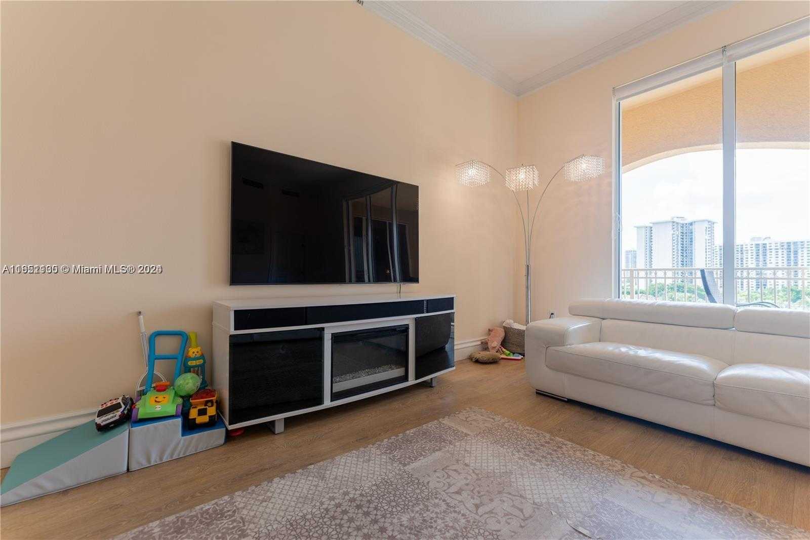 Small Image of 3001 NORTH EAST 185TH ST #710, Aventura Number 6