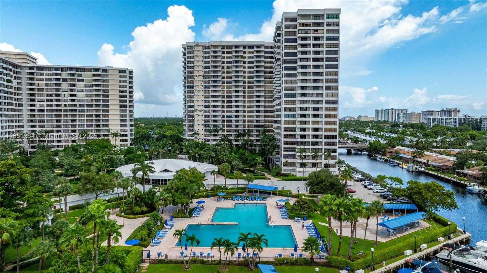 Small Image of 2500 PARKVIEW DR #517, Hallandale Beach Number 10