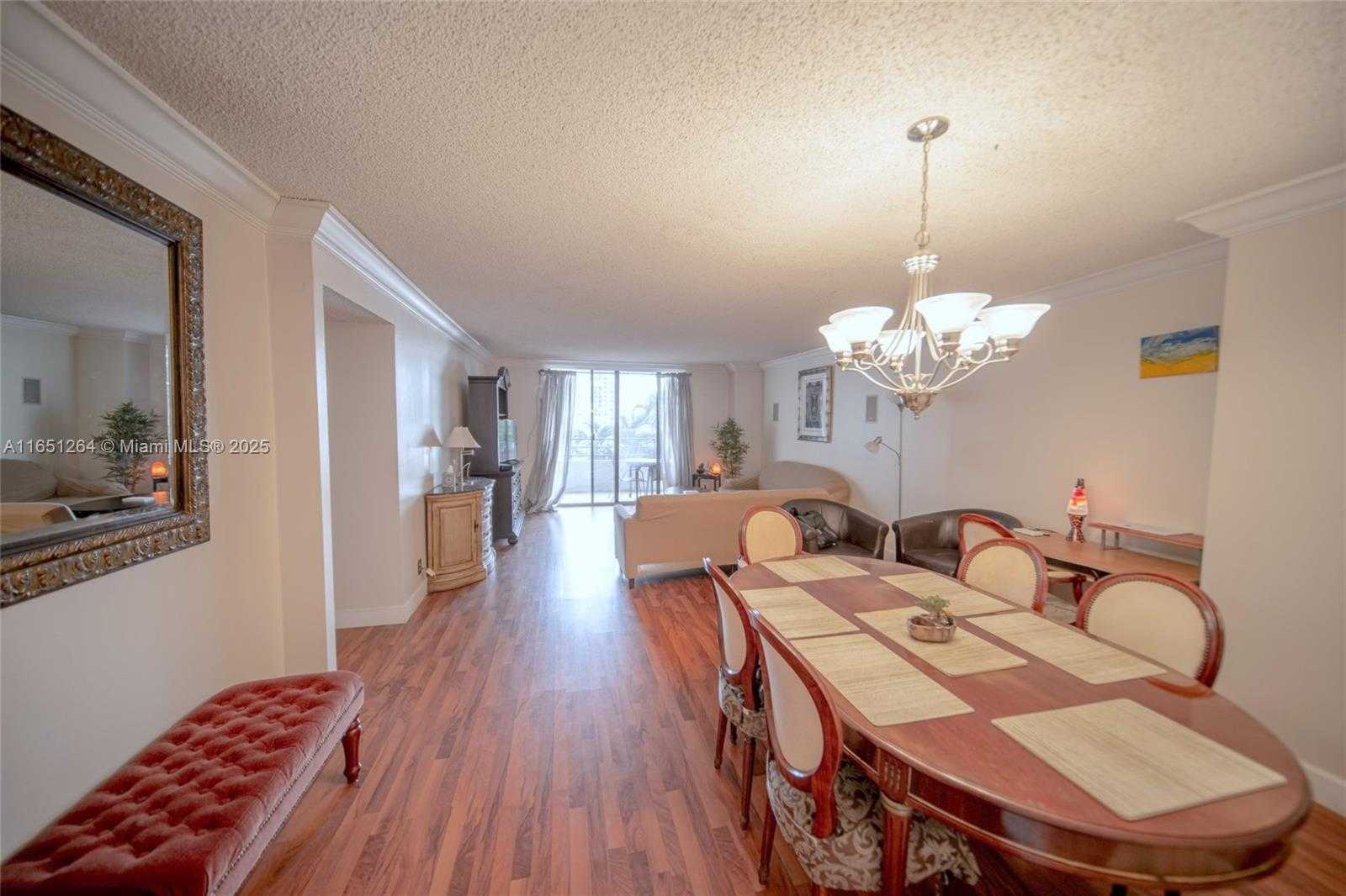 Small Image of 2500 PARKVIEW DR #517, Hallandale Beach Number 17