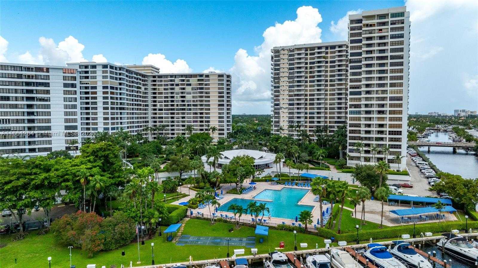 Small Image of 2500 PARKVIEW DR #517, Hallandale Beach Number 8