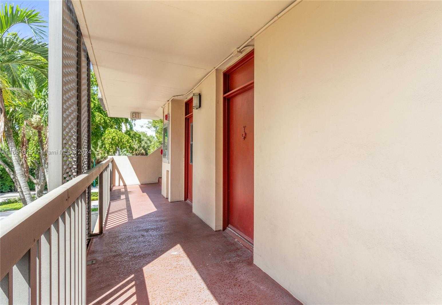 Small Image of 3301 NORTH COUNTRY CLUB DR #312, Aventura Number 20