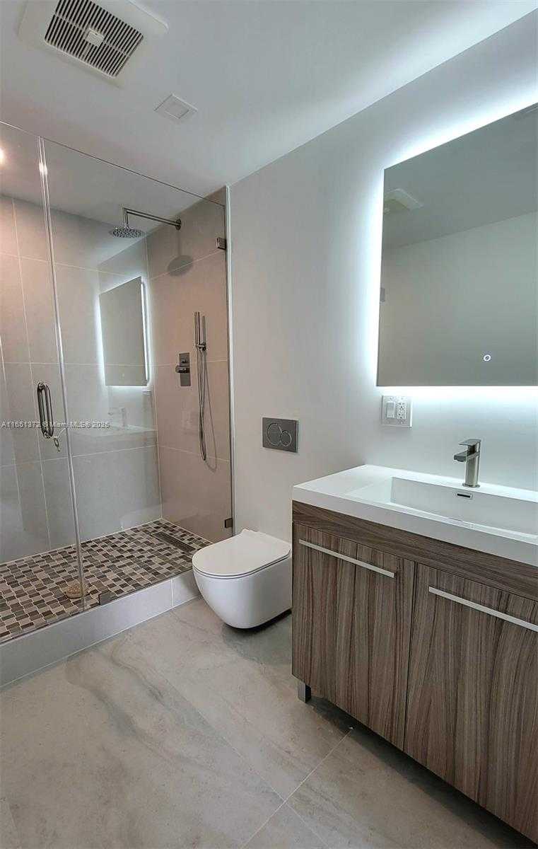 Small Image of 19390 COLLINS AVE #1025, Sunny Isles Beach Number 17